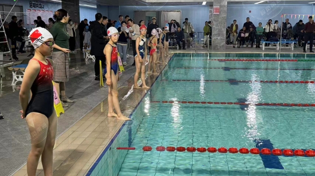 2023年南通市青少年儿童游泳比赛举行